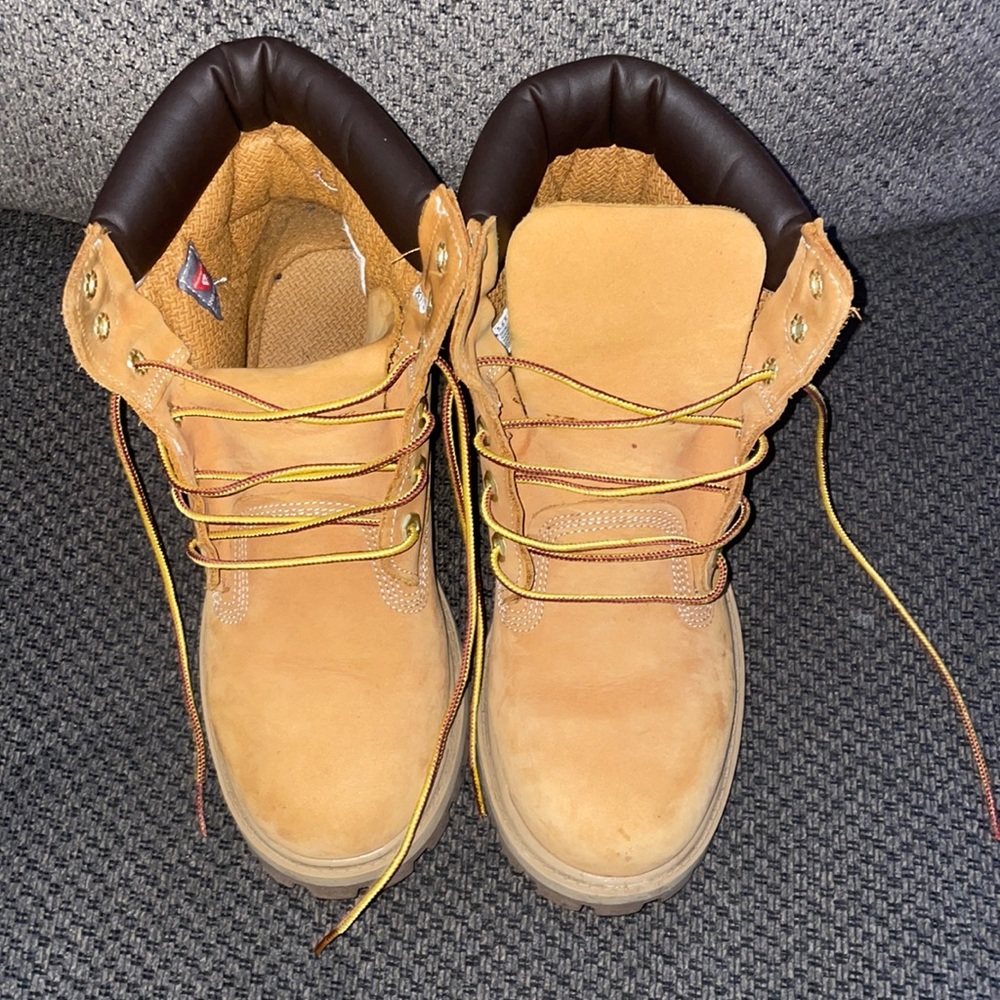 Timberland Boots size 5.5 worn once box not included